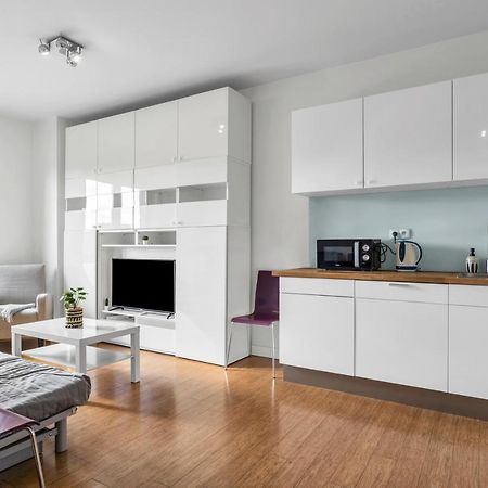 1Br New Apt 20Min Centre Parking วอร์ซอ ภายนอก รูปภาพ